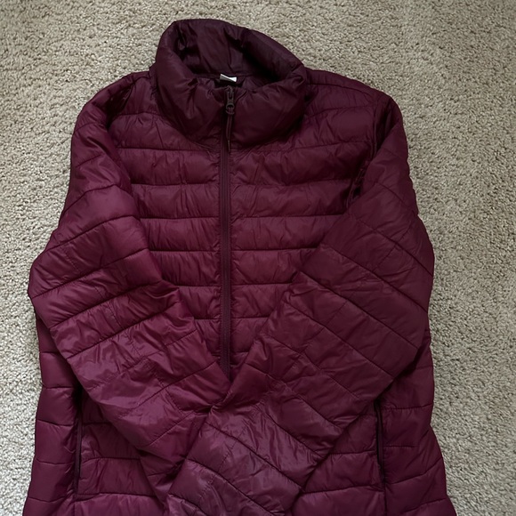 Old Navy Jackets & Blazers - Water resistant Packable jacket L